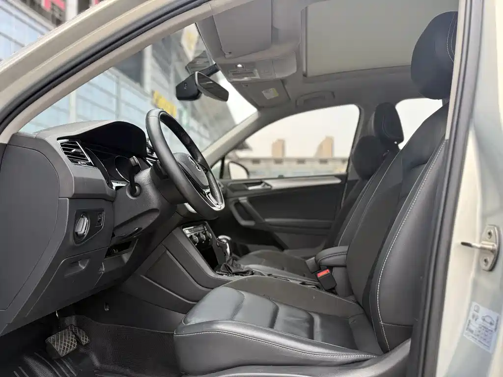 Volkswagen Tiguan L 2019 — фото 9