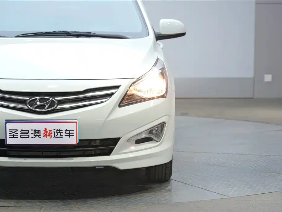 Hyundai Verna 2019 — фото 3