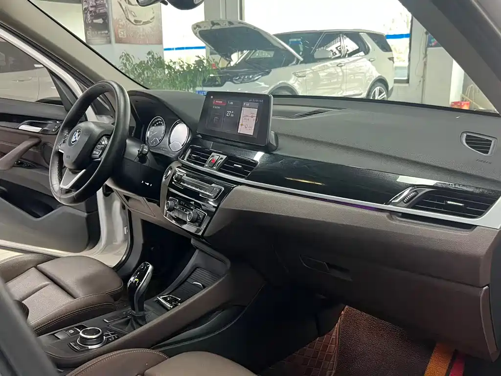 BMW X1 2020 — фото 14