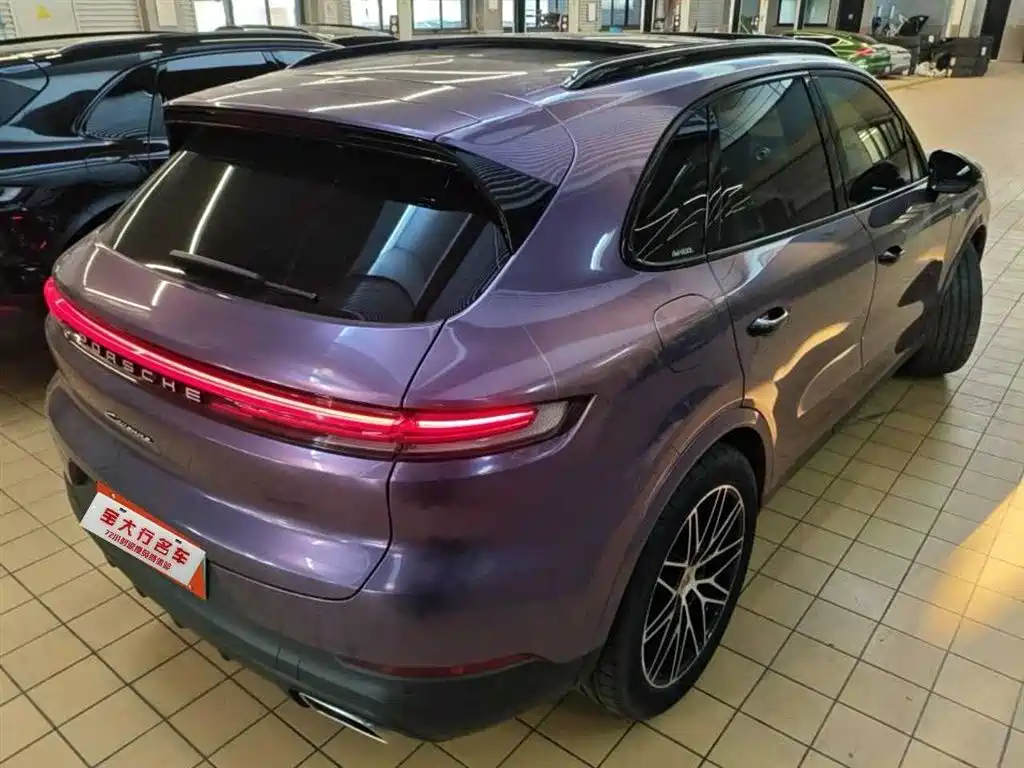 Porsche Cayenne Hybrid 2024 — фото 2