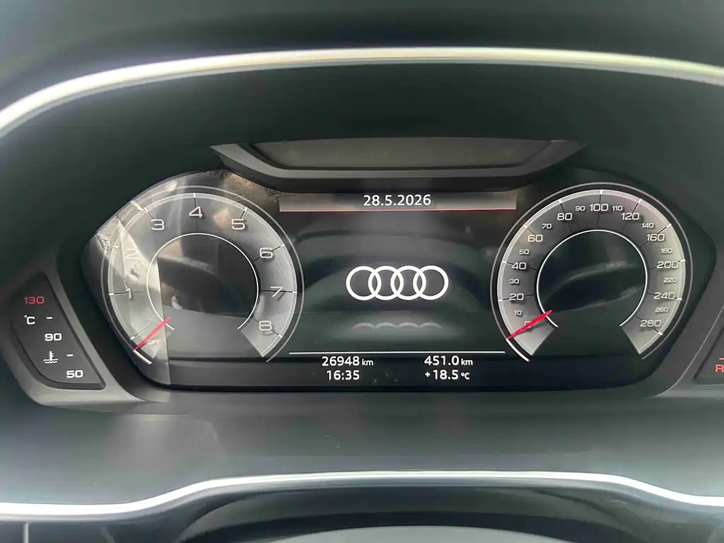 Audi Q3 2022 — фото 18