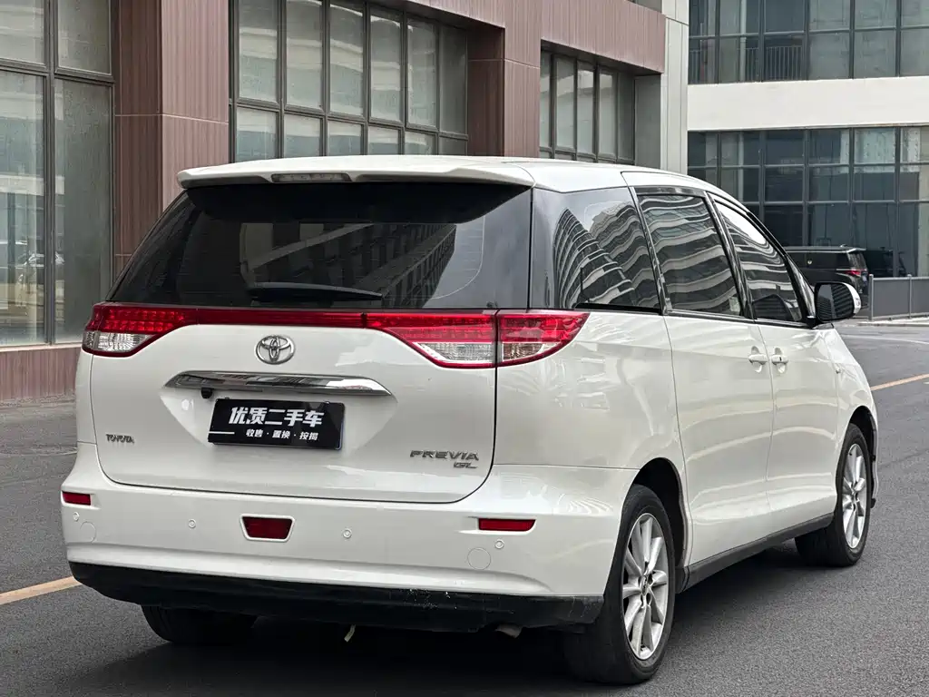 Toyota Previa 2018 — фото 7