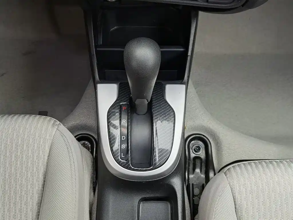 Honda Fit 2016 — фото 13