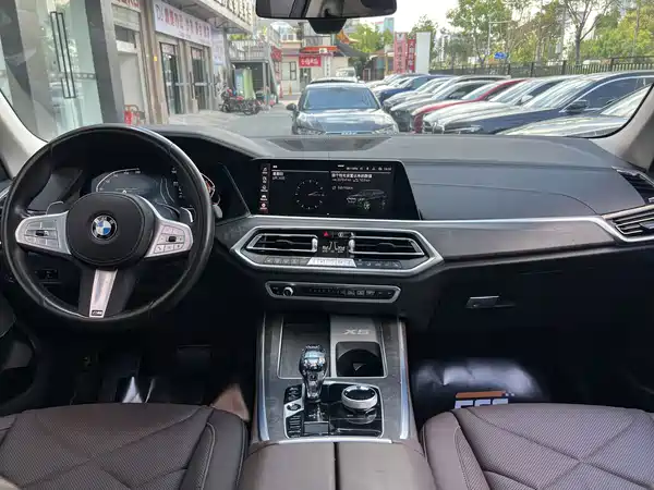 BMW X5 2023