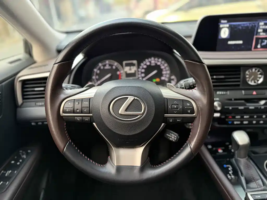 Lexus RX 2022 — фото 10