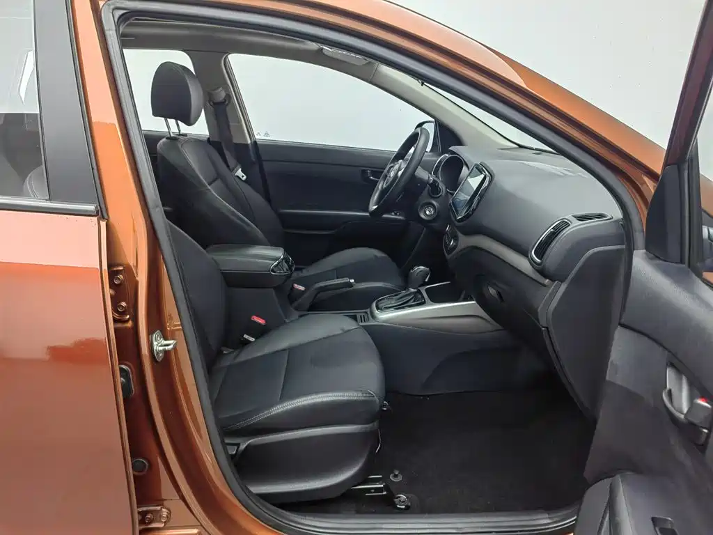 Kia KX3 2016 — фото 23