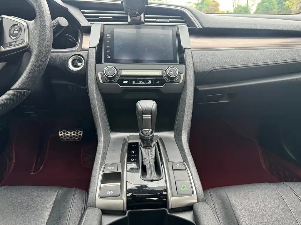 Honda Civic 2022 — фото 11