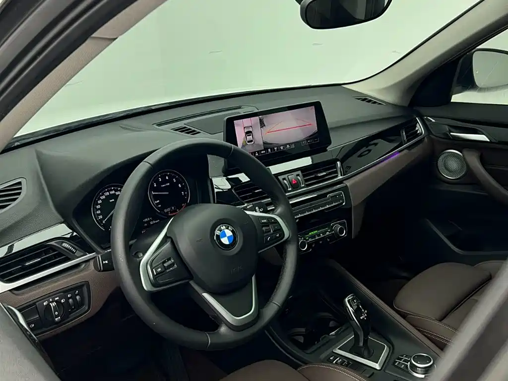 BMW X1 2022 — фото 12