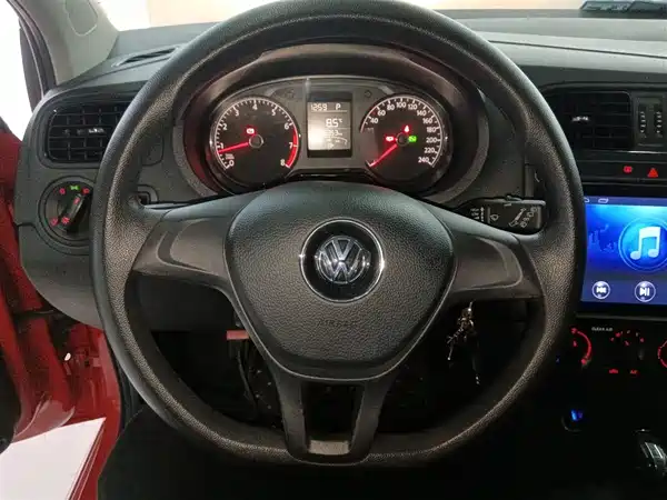 Volkswagen Polo 2016