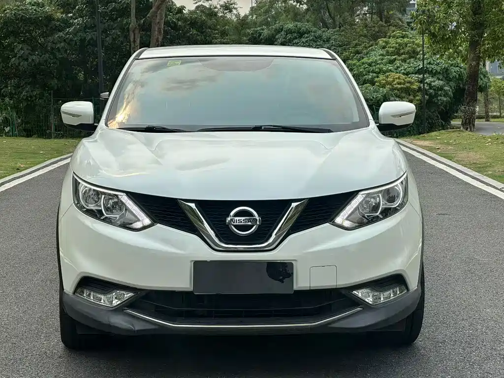 Nissan Qashqai 2015 — фото 2