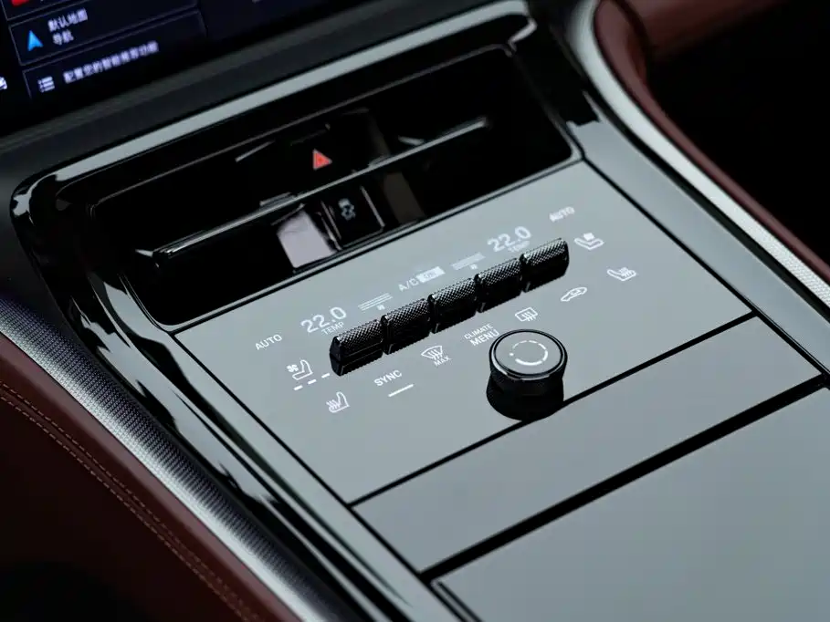 Porsche Panamera 2025 — фото 17