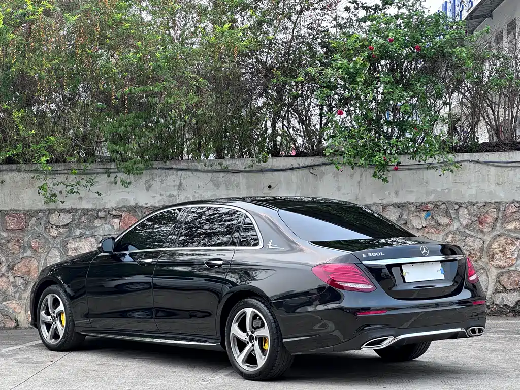 Mercedes-Benz E-Class 2018 — фото 4