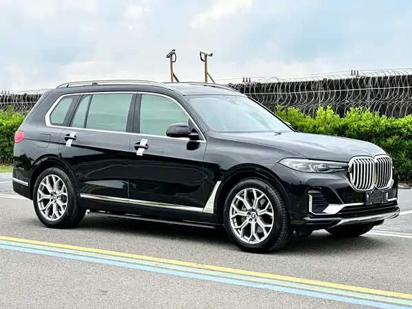 BMW X7 2022