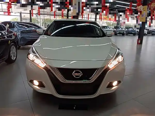 Nissan Bluebird 2023