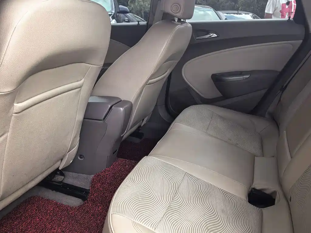 Buick Excelle GT 2013 — фото 11