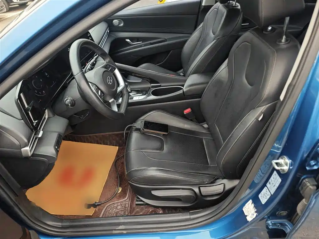 Hyundai Elantra 2022 — фото 15