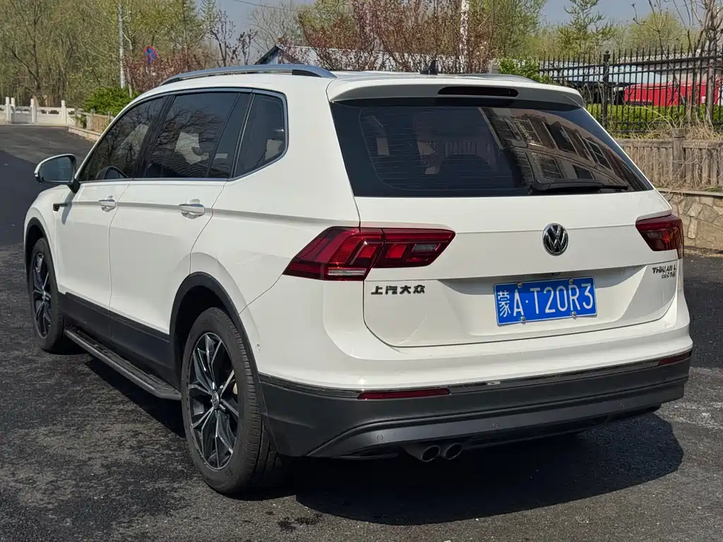 Volkswagen Tiguan L 2020 — фото 6
