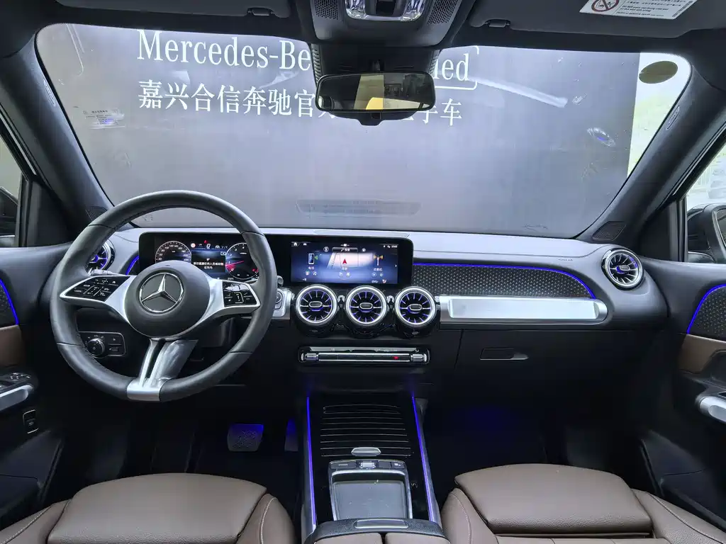 Mercedes-Benz GLB 2025 — фото 43