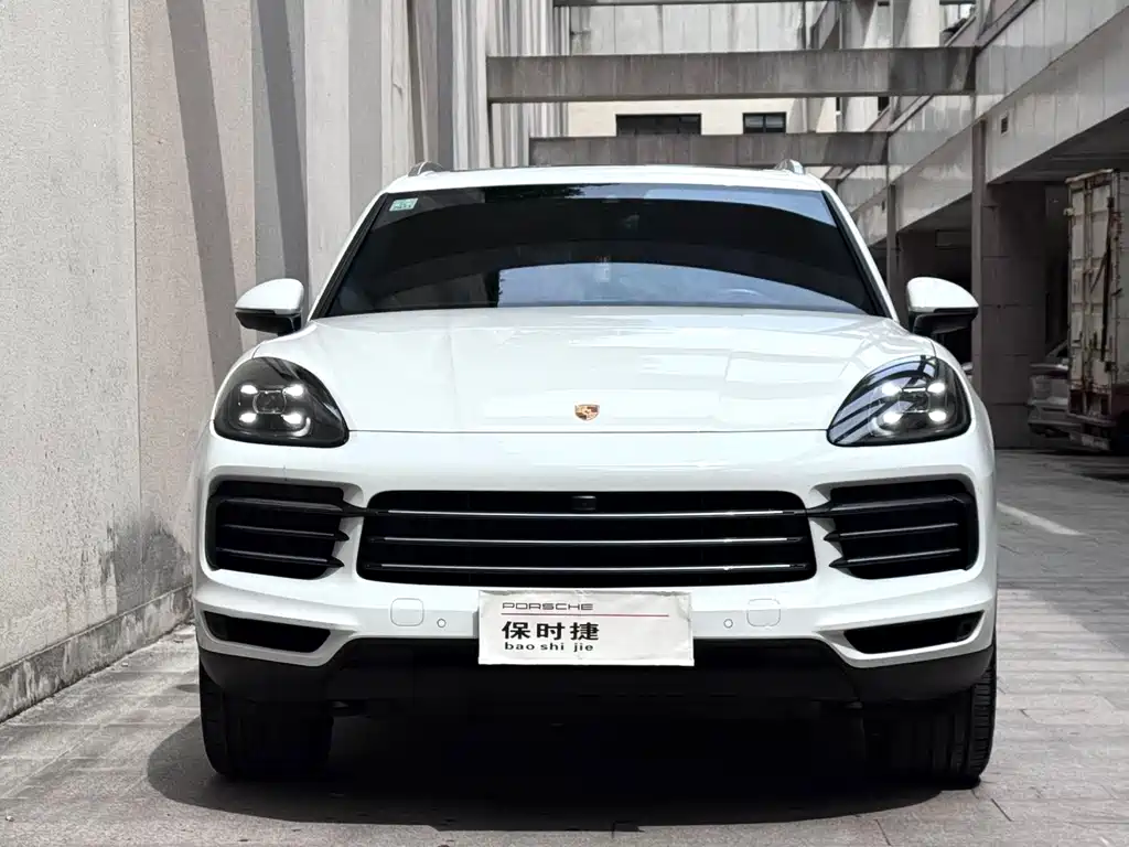 Porsche Cayenne 2021 — фото 2