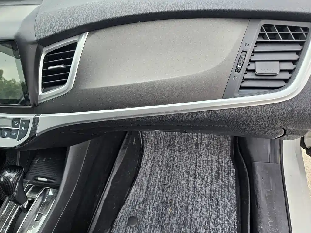 Honda Jade 2017 — фото 18