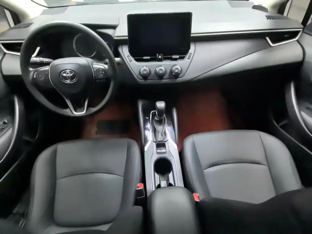 Toyota Corolla 2021 — фото 10