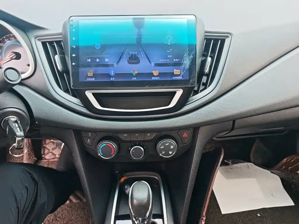 Chevrolet Cavalier 2018 — фото 13