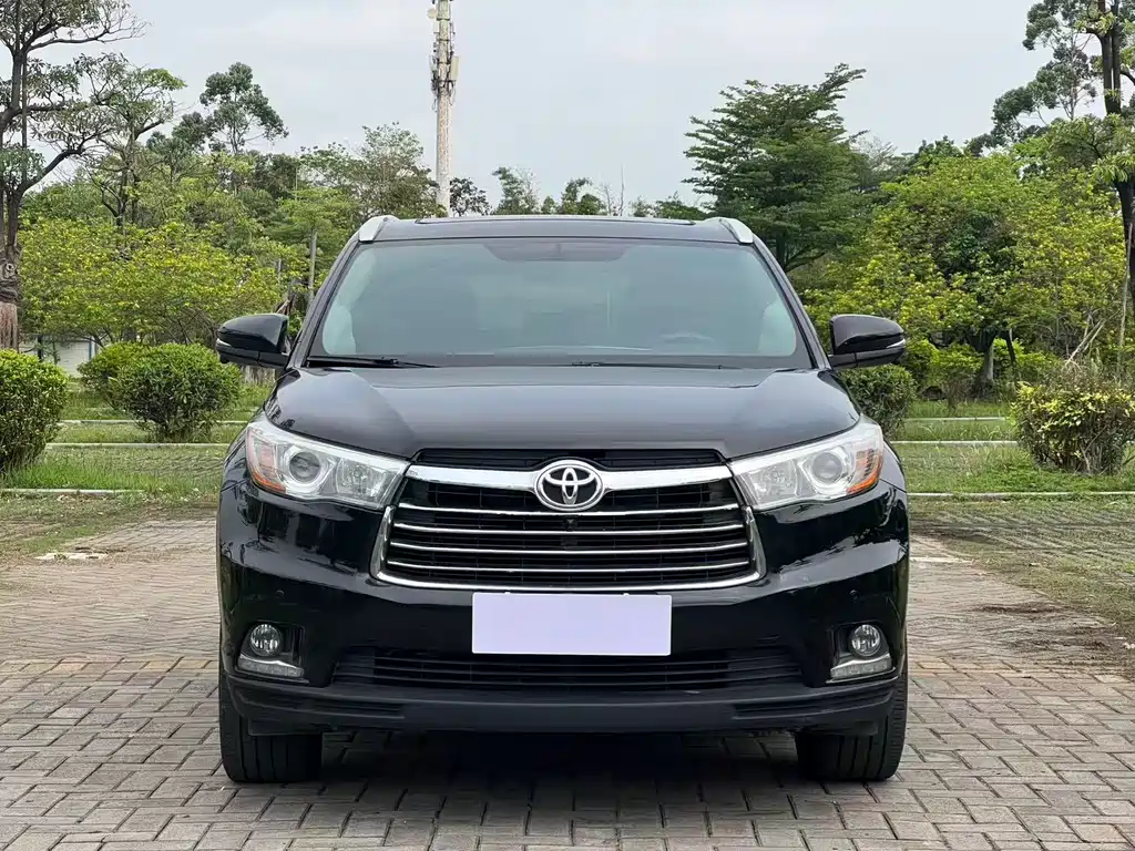 Toyota Highlander 2017 — фото 2