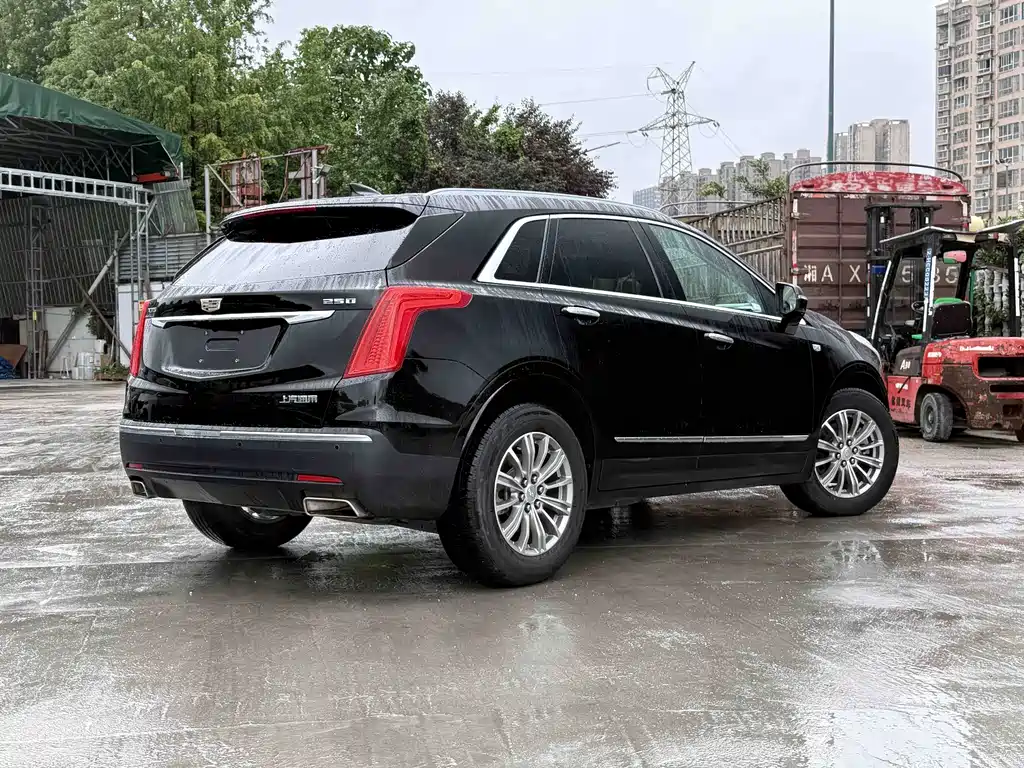 Cadillac XT5 2019 — фото 6