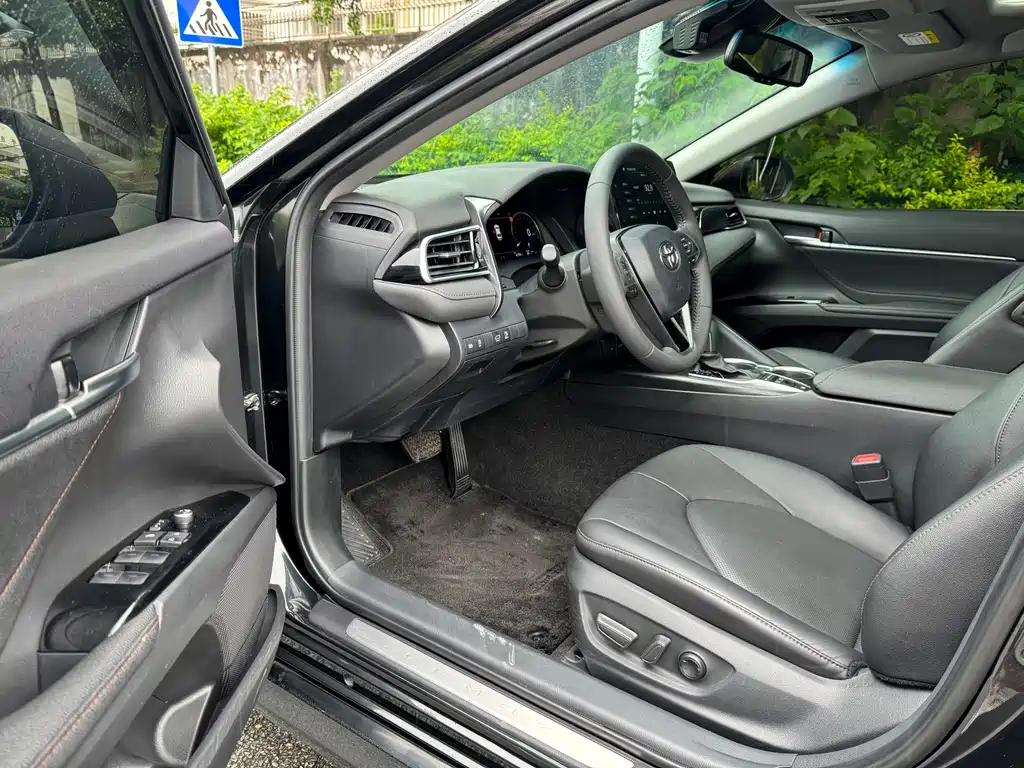 Toyota Camry 2022