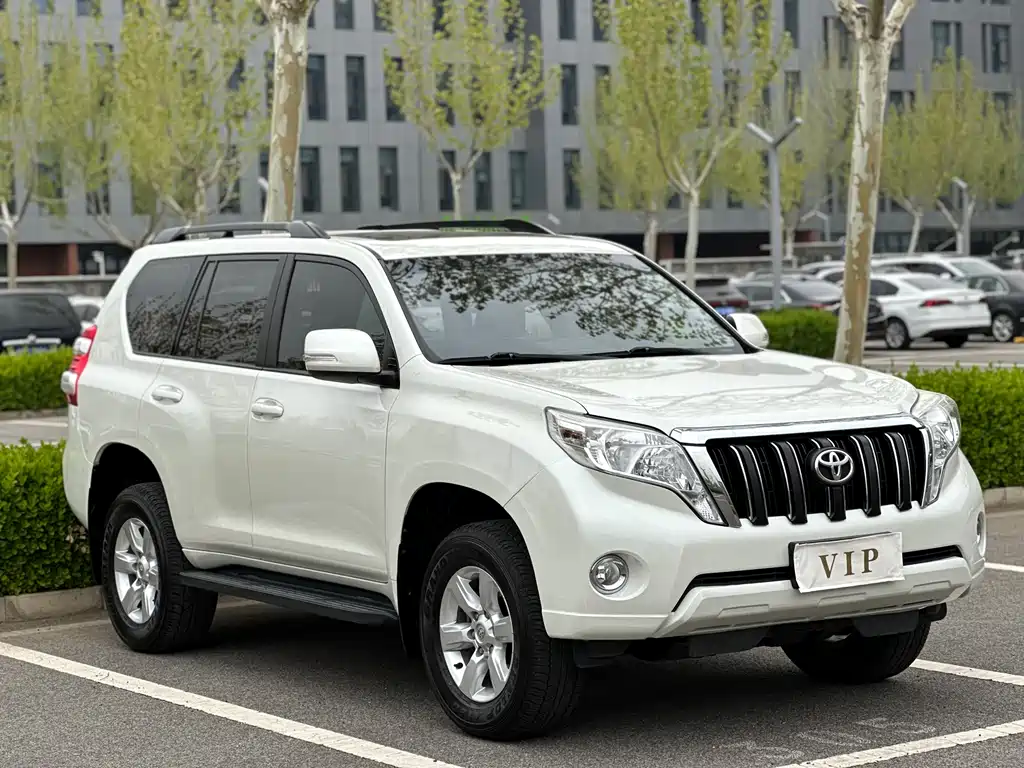 Toyota Prado 2017 — фото 3