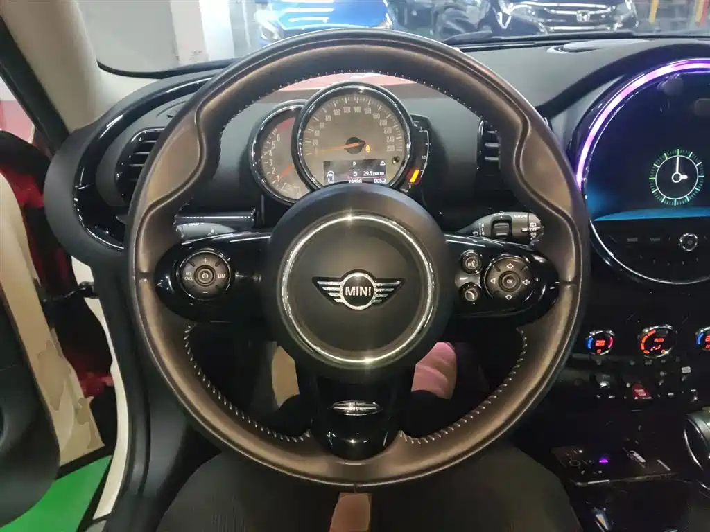 MINI Clubman 2019 — фото 11