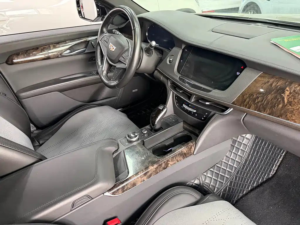 Cadillac CT6 2023 — фото 3