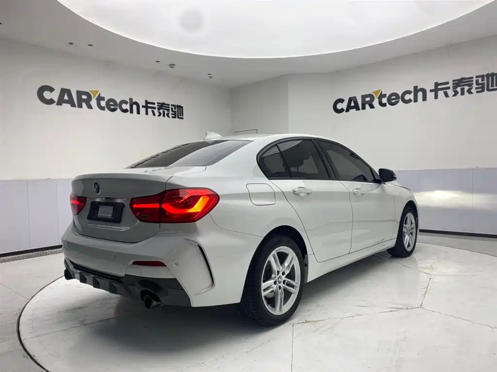 BMW 1 Series 2023