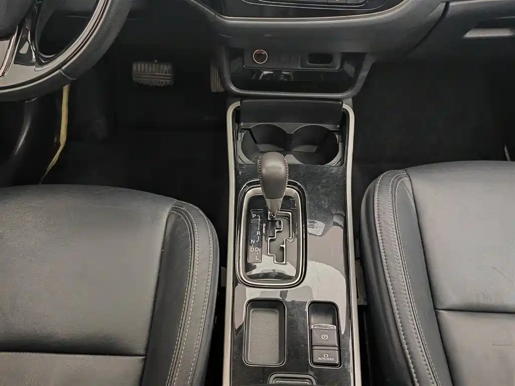 Mitsubishi Outlander 2019 — фото 13