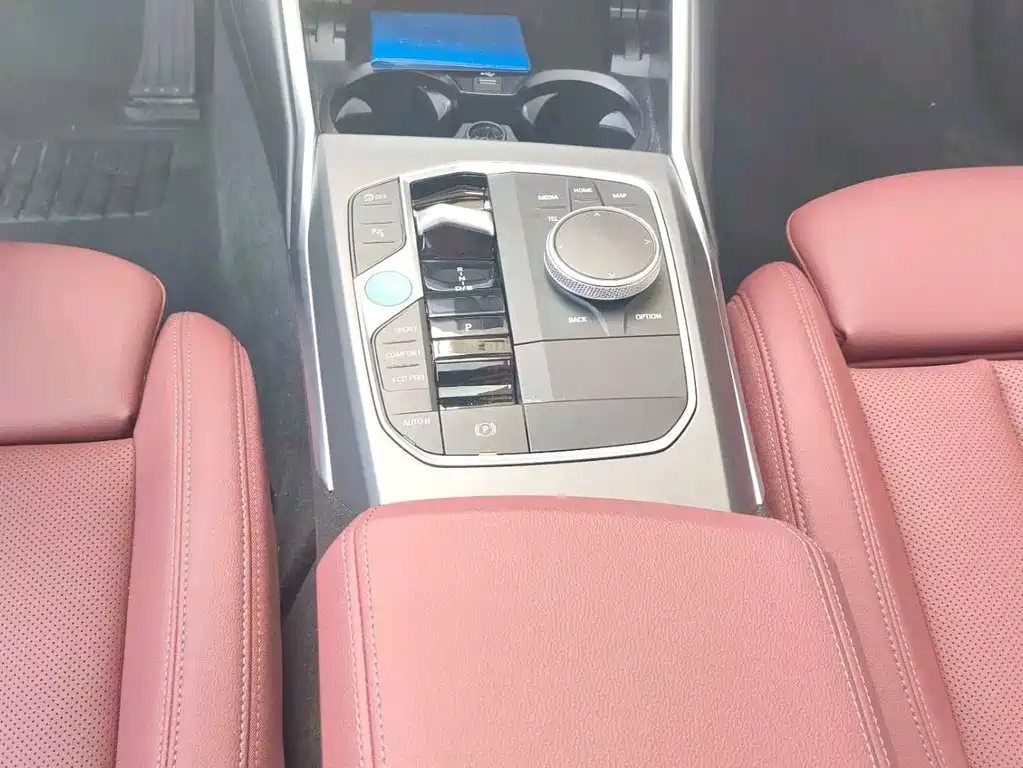 BMW i3 2025 — фото 11