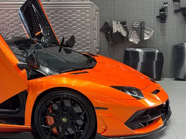 Lamborghini Aventador 2013