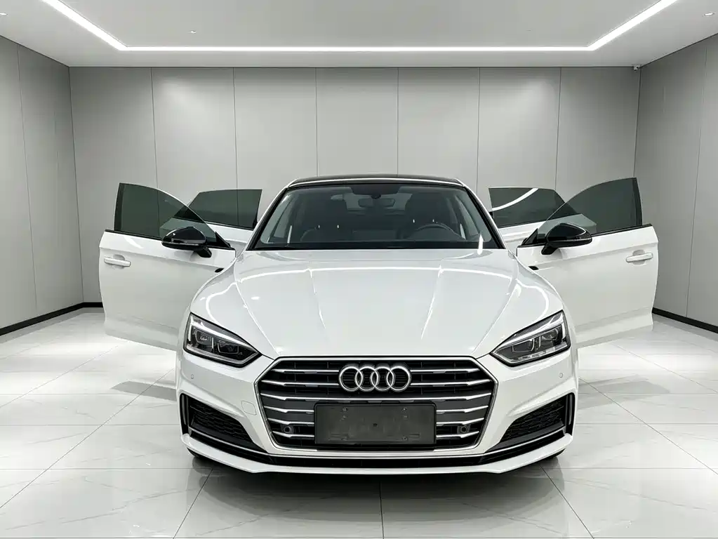 Audi A5 2020 — фото 1