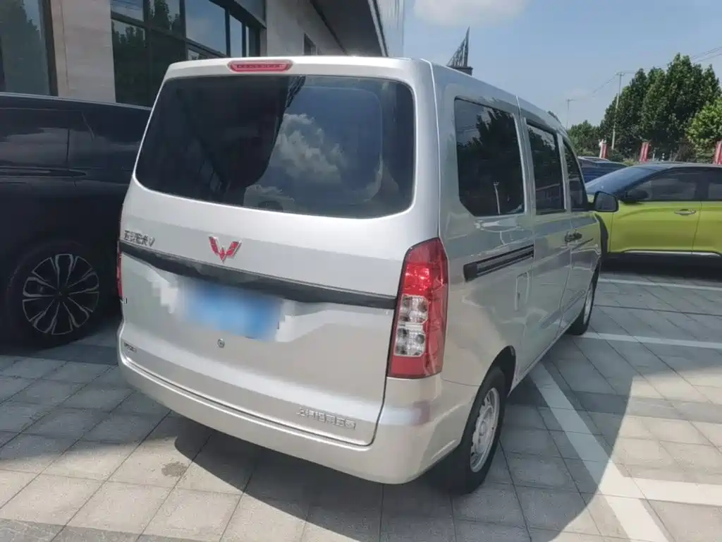 Wuling Hongguang V 2023 — фото 7