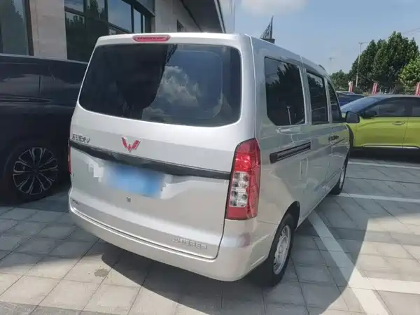 Wuling Hongguang V 2023