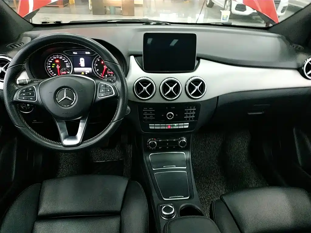 Mercedes-Benz B-Class 2018 — фото 6