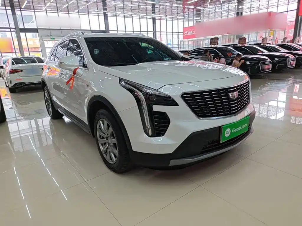 Cadillac XT4 2021 — фото 4