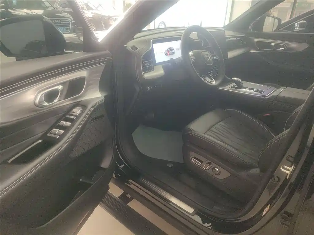 GAC Motor Trumpchi GS8 2025 — фото 16