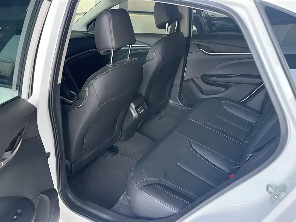 Buick Excelle 2022 — фото 16