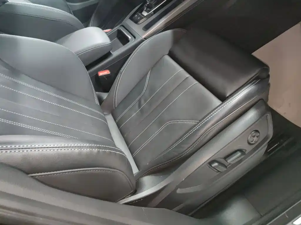 Audi Q5L Sportback 2022 — фото 25