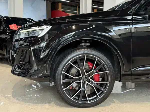 Audi Q7 2025