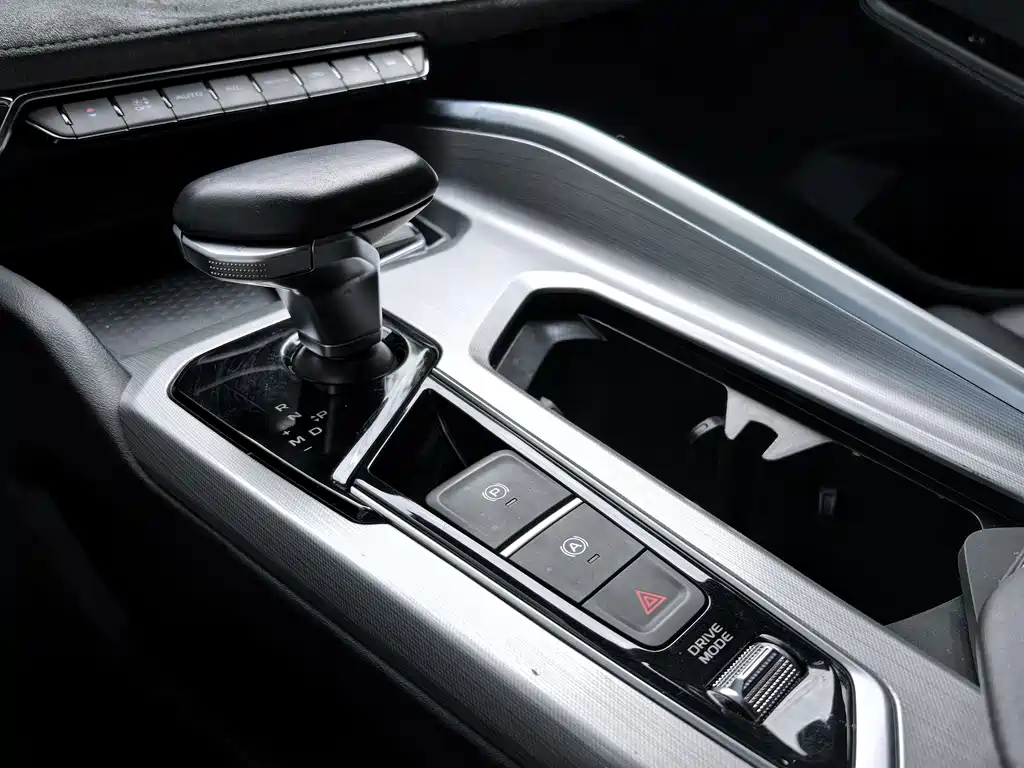 Geely Xingrui 2022 — фото 23
