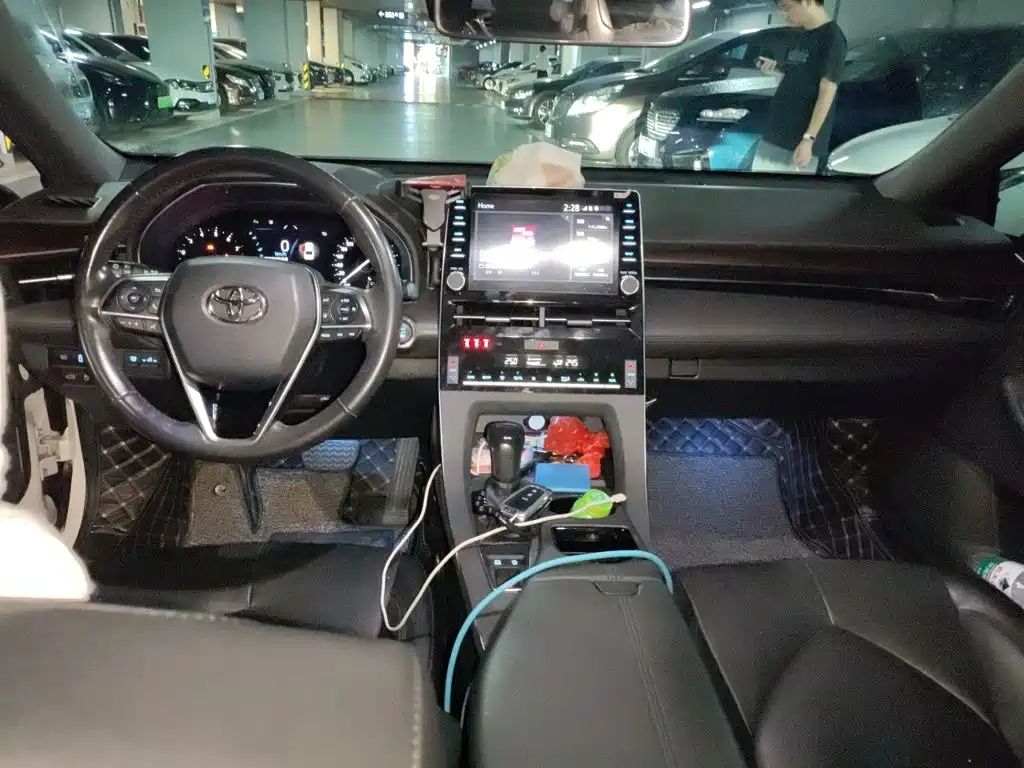 Toyota Avalon 2019 — фото 13