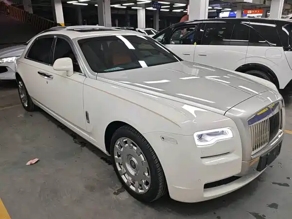 Rolls-Royce Ghost 2012