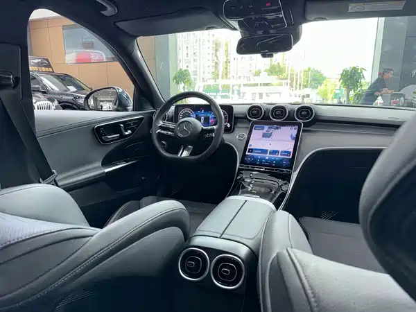 Mercedes-Benz C-Class 2022