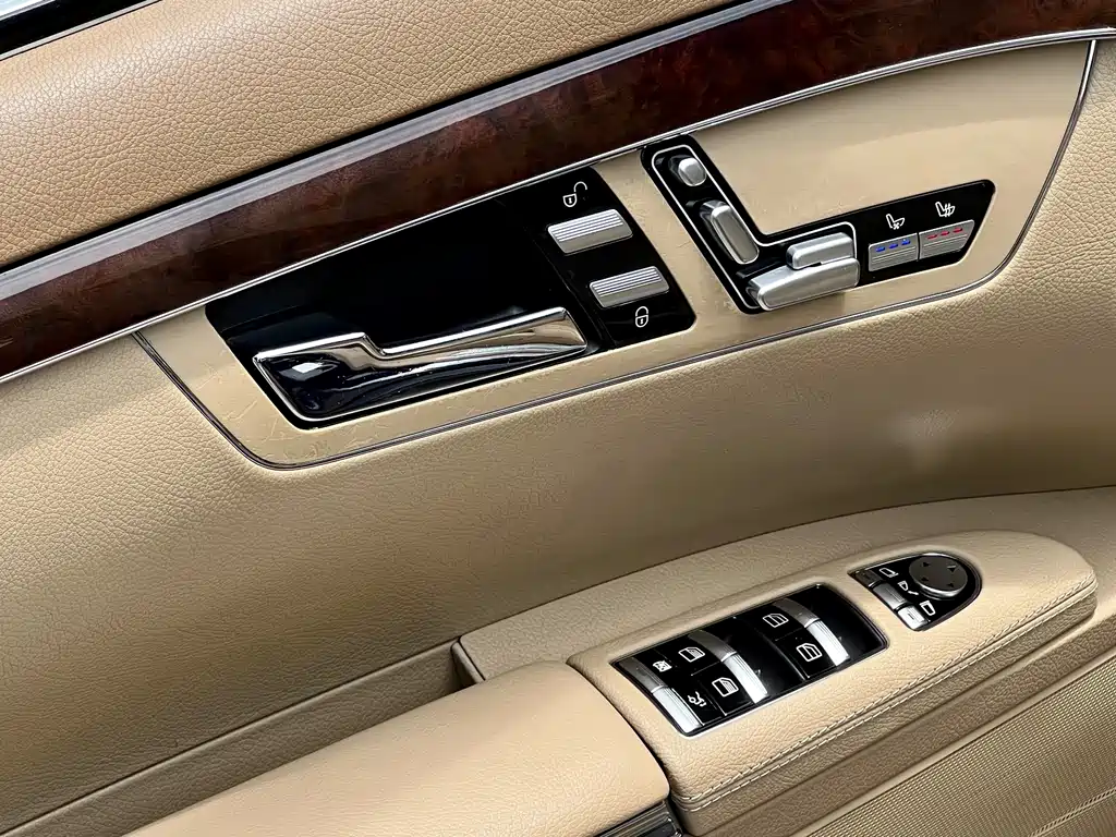 Mercedes-Benz S-Class 2011 — фото 16